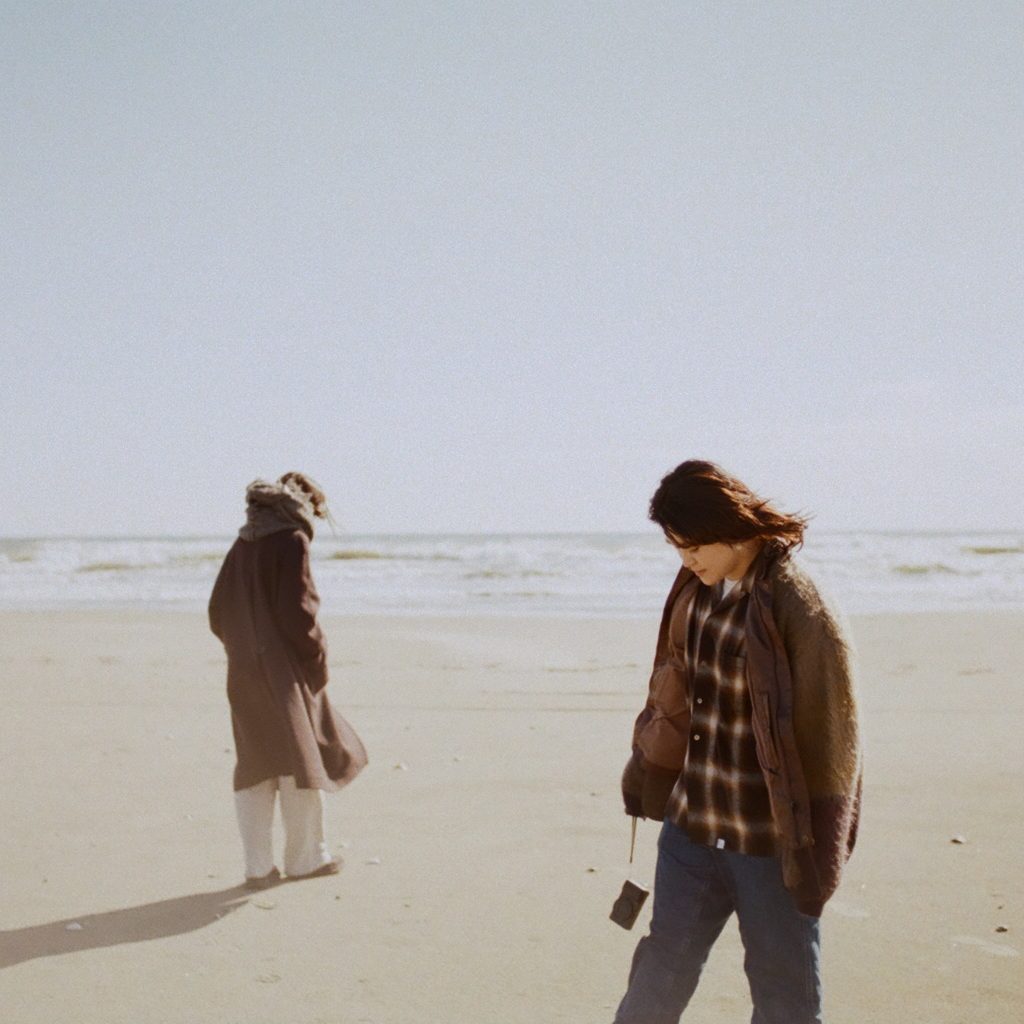 冬の海辺を歩く朝　haru.&times;合田文　【後編】